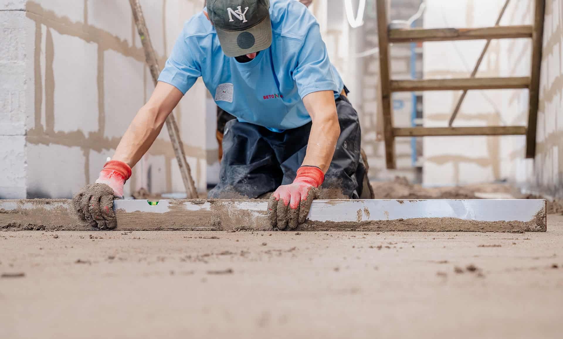 Støbning af betongulv: Alt du skal vide om opbygning, priser og finish
